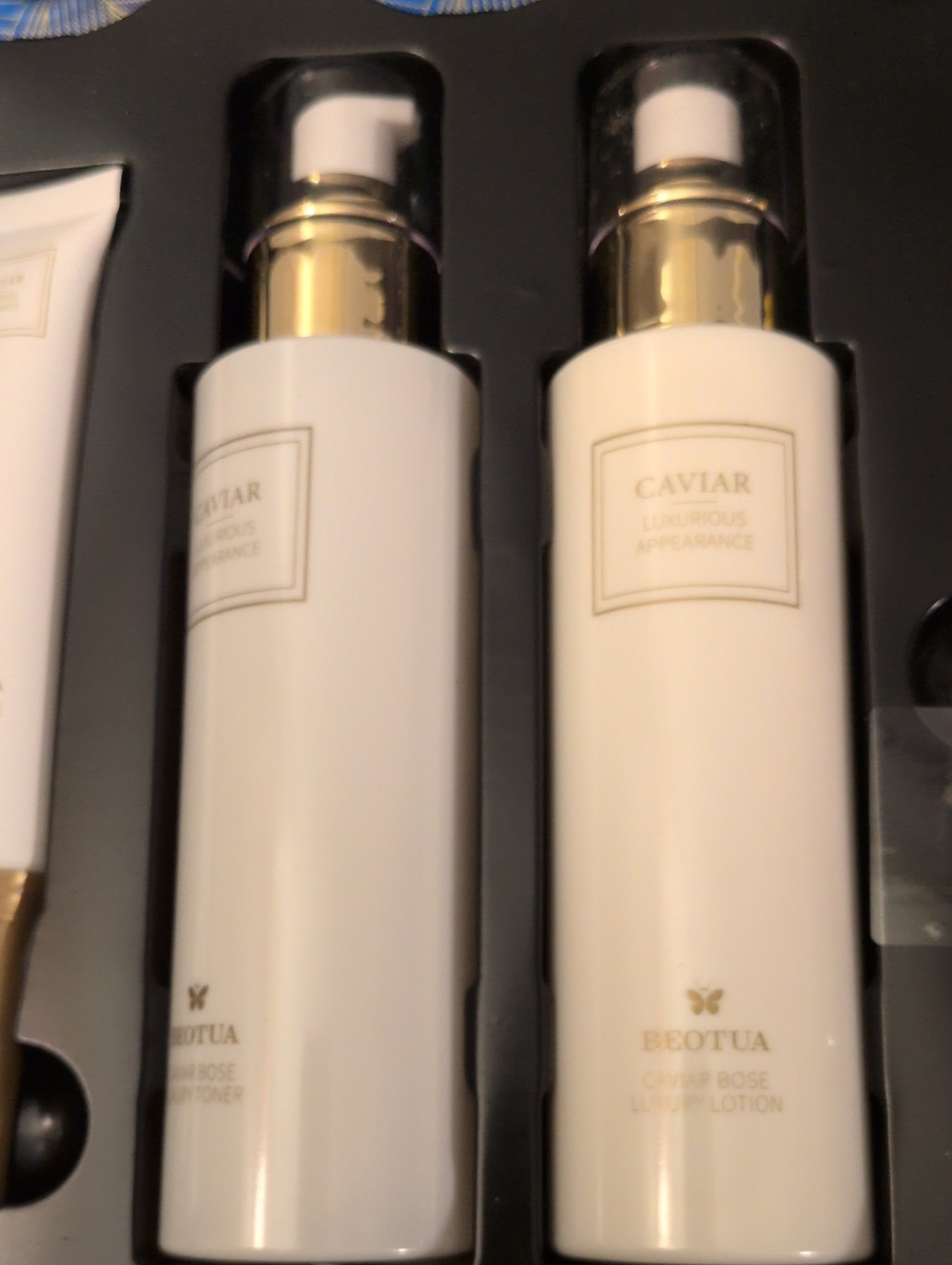 BEOTUA Caviar Luxurious Skin Care Set - Navy Blue & Gold NIB - Picture 4 of 10